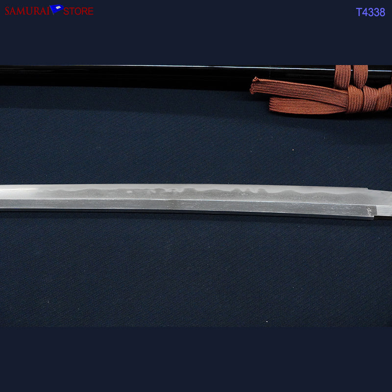 T4338 Wakizashi Sword KUNIYUKI in Ornate Mounting - Edo period
