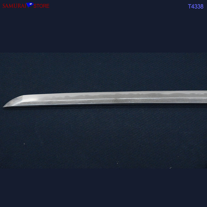T4338 Wakizashi Sword KUNIYUKI in Ornate Mounting - Edo period