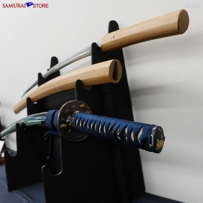 T4342 Katana Sword KANEMICHI in Ornate Mounting - Contemporary