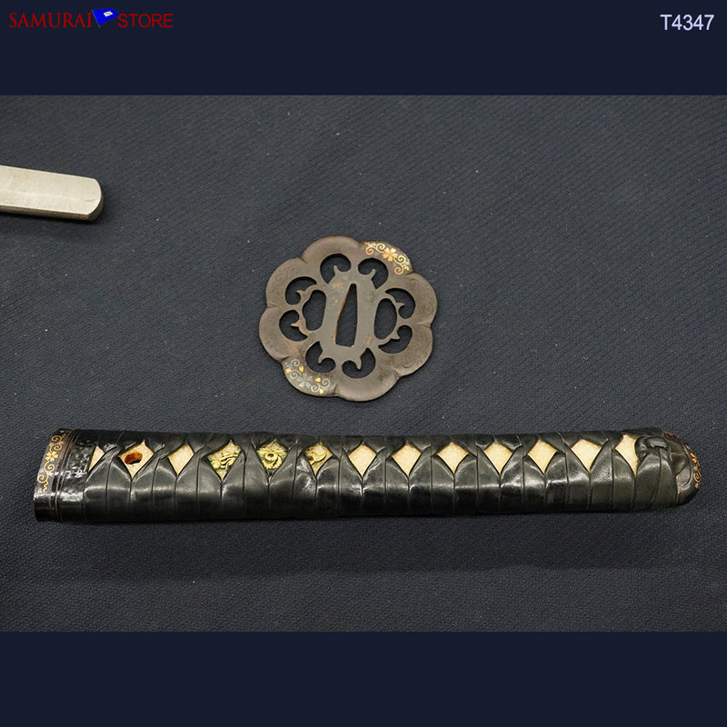 T4347 Katana Sword YASUNORI in Ornate Mounting - Contemporary Bo-Hi