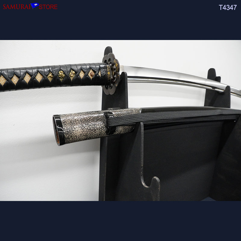 T4347 Katana Sword YASUNORI in Ornate Mounting - Contemporary Bo-Hi