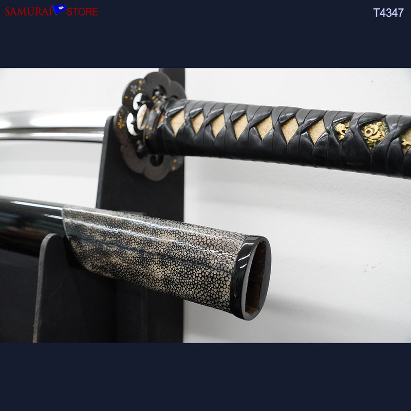 T4347 Katana Sword YASUNORI in Ornate Mounting - Contemporary Bo-Hi